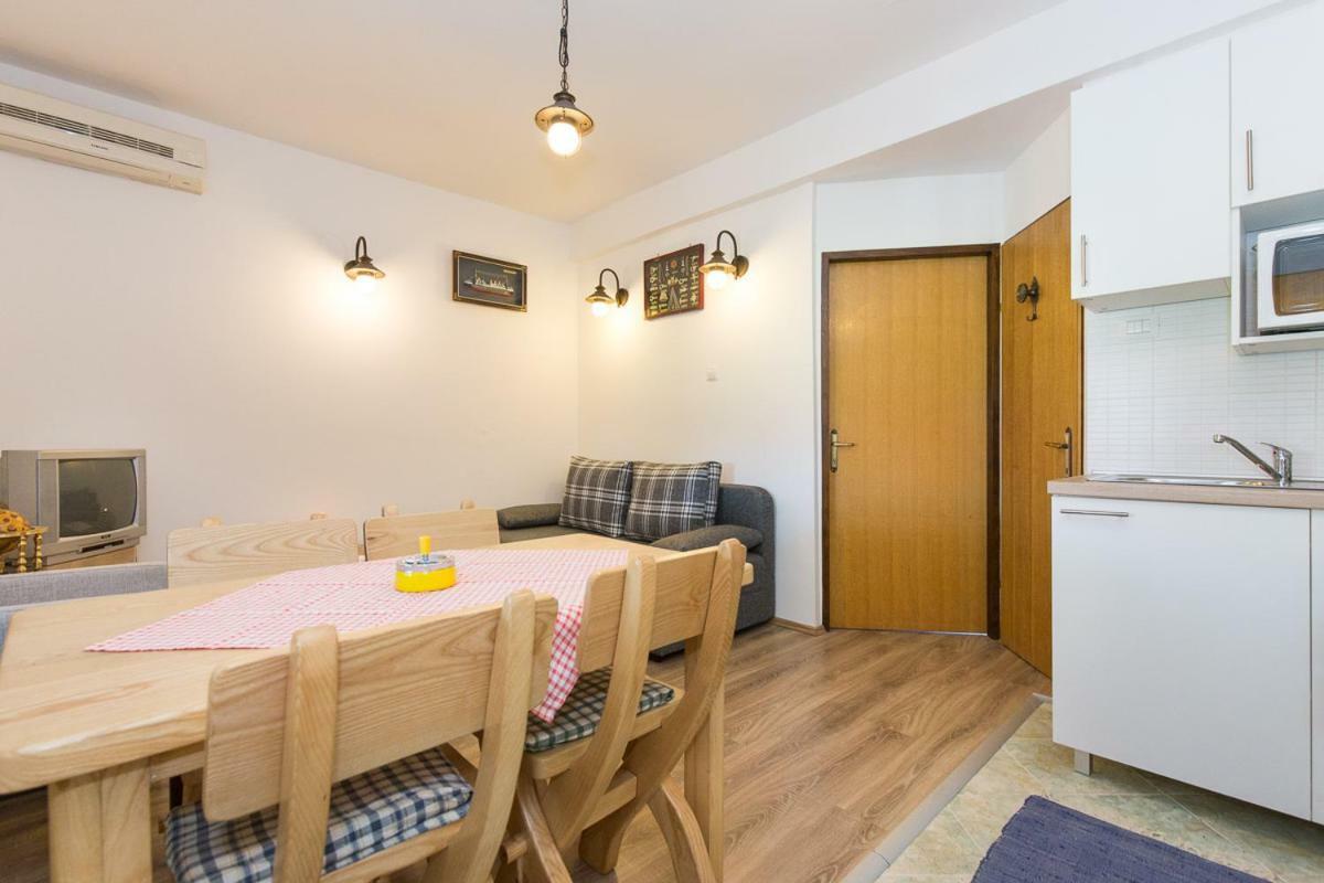 Pape Punat Apartmani I Sobe Exterior foto